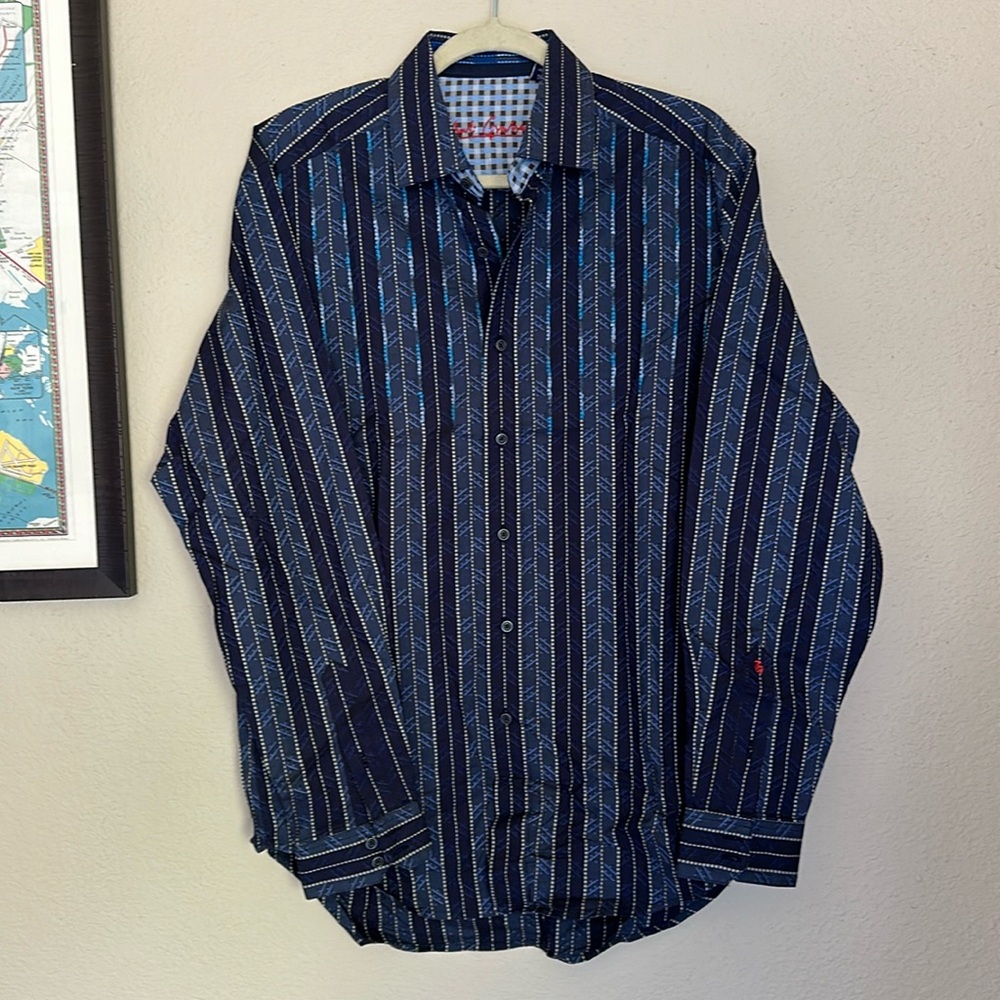 Robert Graham Blue Botton-Down with Embroidery Detail Size Medium, Men’s